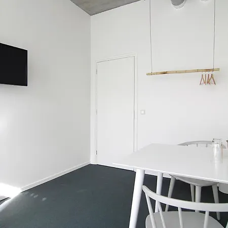 Stunning Close To Amstel River אמסטרדם